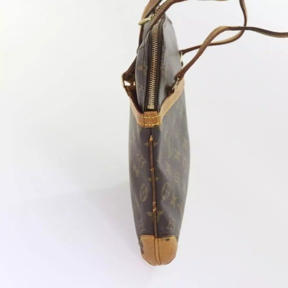 LOUIS VUITTON Monogram Coussin GM Shoulder Bag - Picture 10 of 16